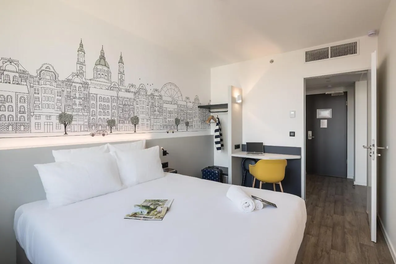 ***  B&B Hotel Budapest City Hungary